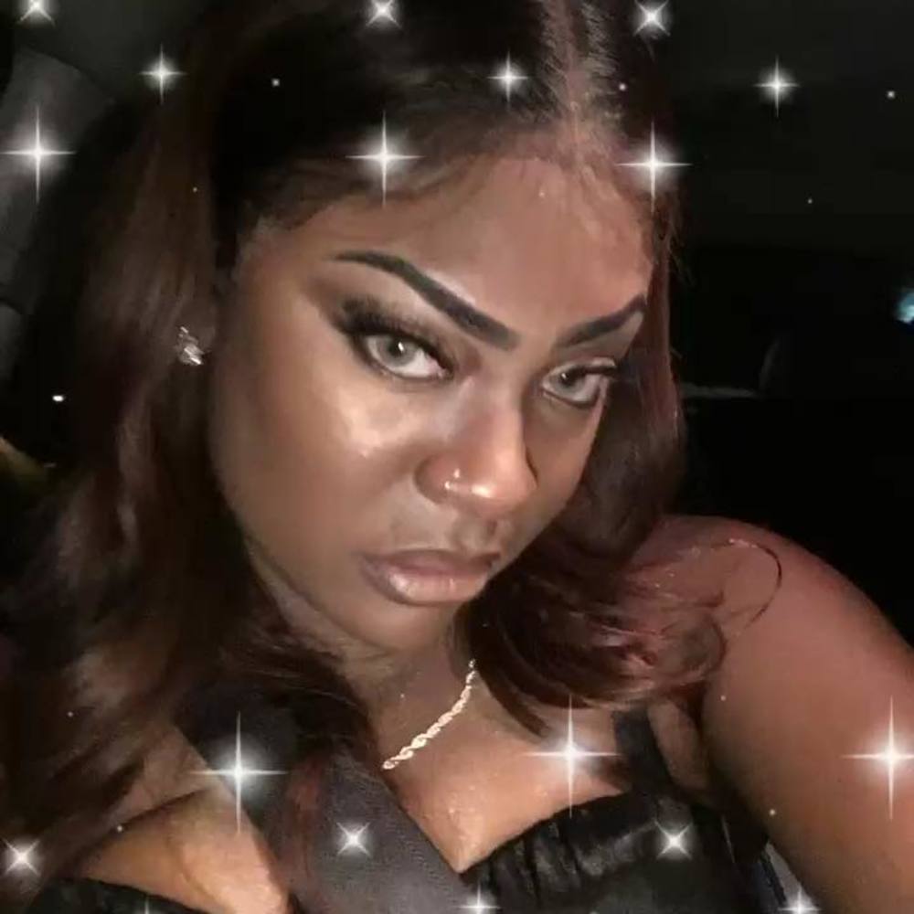 Meet your Posher, Tiffanie